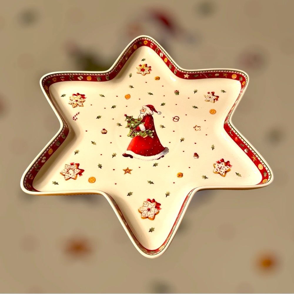 Villeroy and Boch Christmas 🎄 star shaped platter with original box 14.5 in HTF
